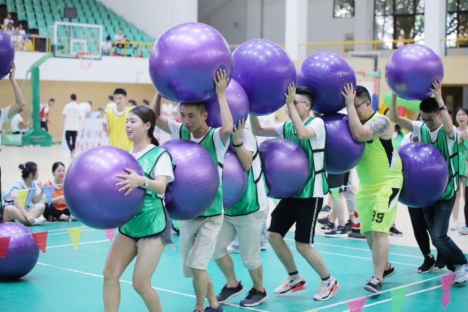 1532419084879978.jpg 1532419084879978.jpg